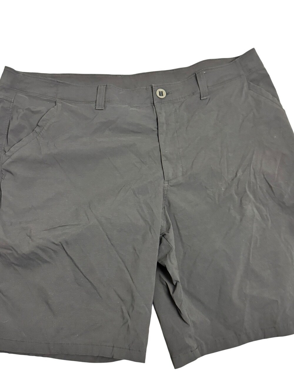 Under Armour HeatGear Mens Black Golf Hiking Shorts Size 42 Loose Fit Activewear